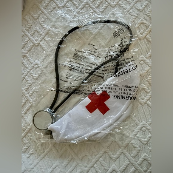 Classic Nurse Costume Adult Size Large 10-12 - Picture 2 of 3